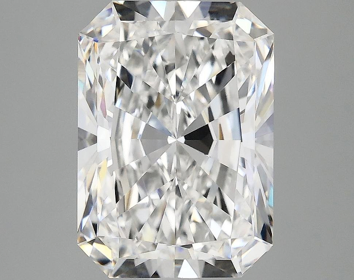3.82 Carat Radiant Shaped Ideal Cut VVS2 IGI Certified Lab Grown Diamond