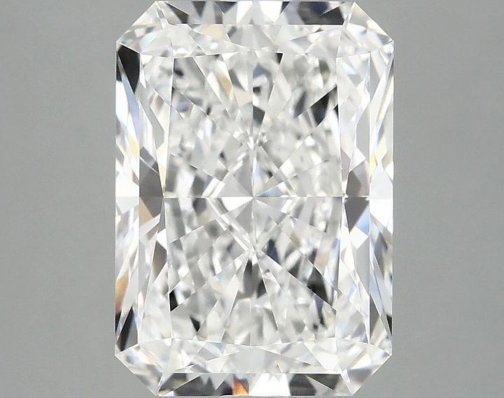 4.05 Carat Radiant Shaped Ideal Cut VVS2 IGI Certified Lab Grown Diamond