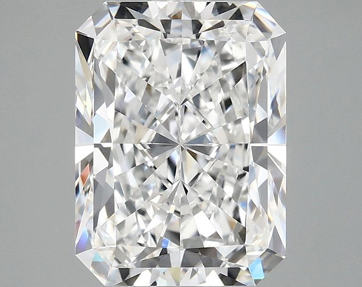 3.05 Carat Radiant Shaped Excellent Cut VVS2 IGI Certified Lab Grown Diamond