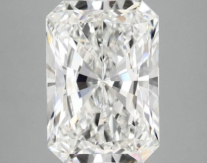 4.04 Carat Radiant Shaped Ideal Cut VVS2 IGI Certified Lab Grown Diamond