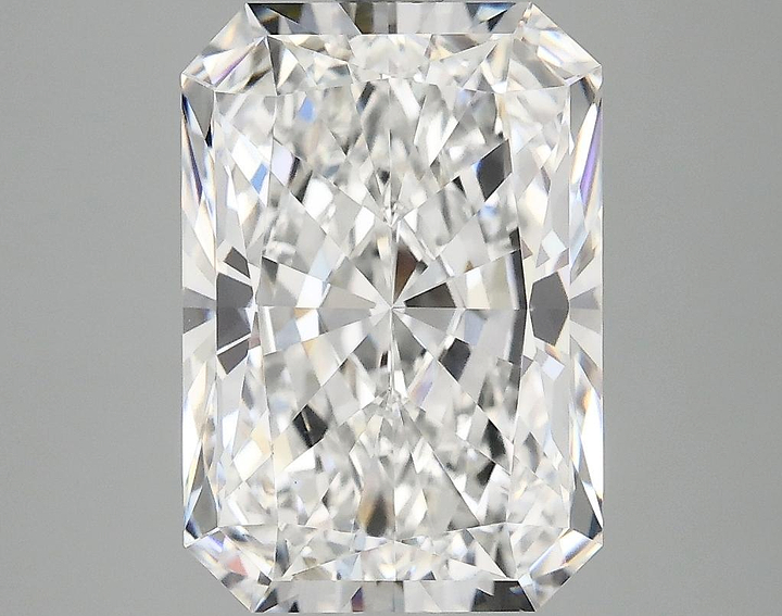 4.19 Carat Radiant Shaped Ideal Cut VVS2 IGI Certified Lab Grown Diamond
