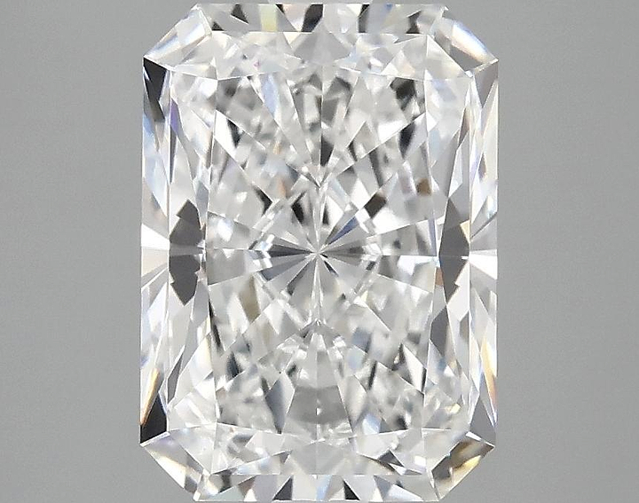 3.04 Carat Radiant Shaped Ideal Cut VS1 IGI Certified Lab Grown Diamond