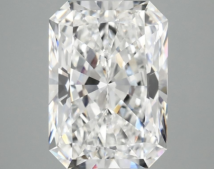 4.06 Carat Radiant Shaped Ideal Cut VVS2 IGI Certified Lab Grown Diamond