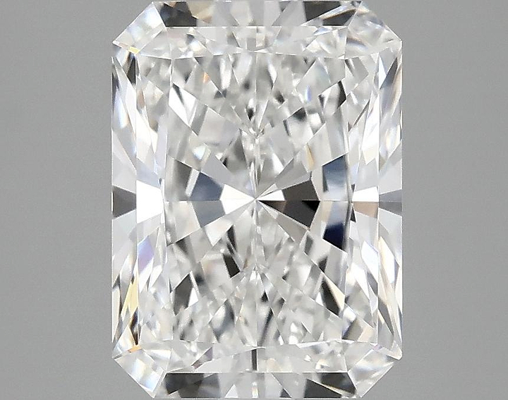 3.08 Carat Radiant Shaped Excellent Cut VVS2 IGI Certified Lab Grown Diamond