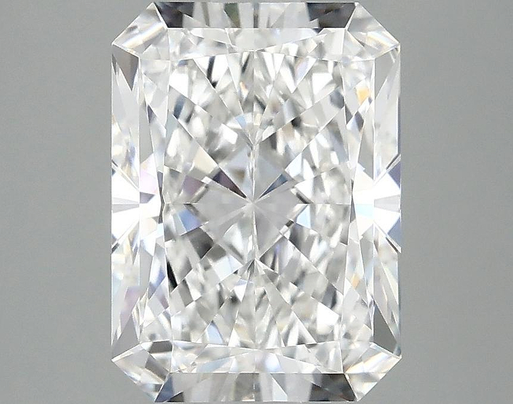 3.04 Carat Radiant Shaped Excellent Cut VVS2 IGI Certified Lab Grown Diamond