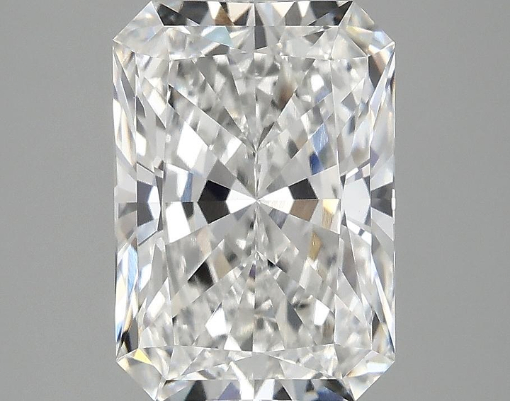 2.97 Carat Radiant Shaped Ideal Cut VVS2 IGI Certified Lab Grown Diamond
