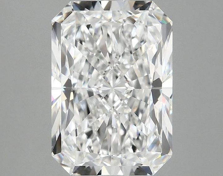 3.23 Carat Radiant Shaped Ideal Cut VS1 IGI Certified Lab Grown Diamond
