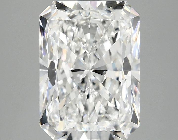 4.1 Carat Radiant Shaped Ideal Cut VVS2 IGI Certified Lab Grown Diamond