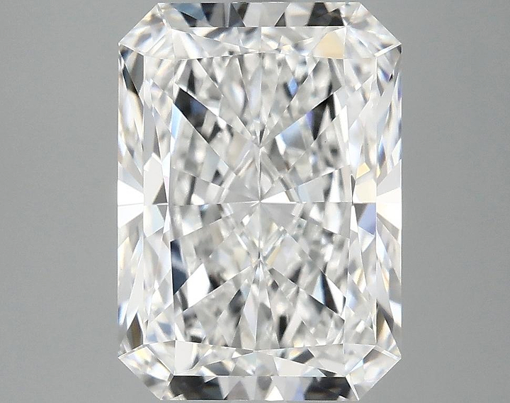 4.18 Carat Radiant Shaped Ideal Cut VVS2 IGI Certified Lab Grown Diamond