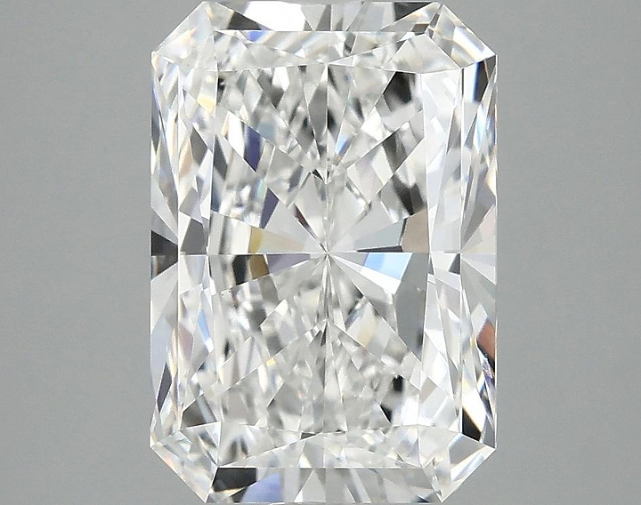 3.93 Carat Radiant Shaped Ideal Cut VS1 IGI Certified Lab Grown Diamond