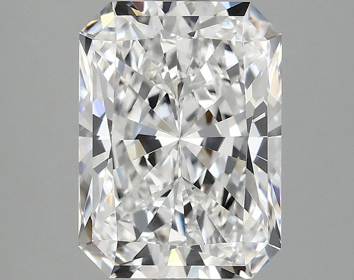 2.91 Carat Radiant Shaped Excellent Cut VVS2 IGI Certified Lab Grown Diamond