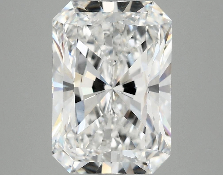 4.19 Carat Radiant Shaped Ideal Cut VVS2 IGI Certified Lab Grown Diamond