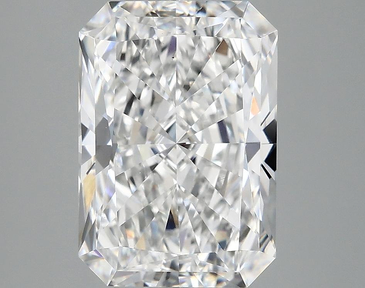 3.54 Carat Radiant Shaped Ideal Cut VS1 IGI Certified Lab Grown Diamond