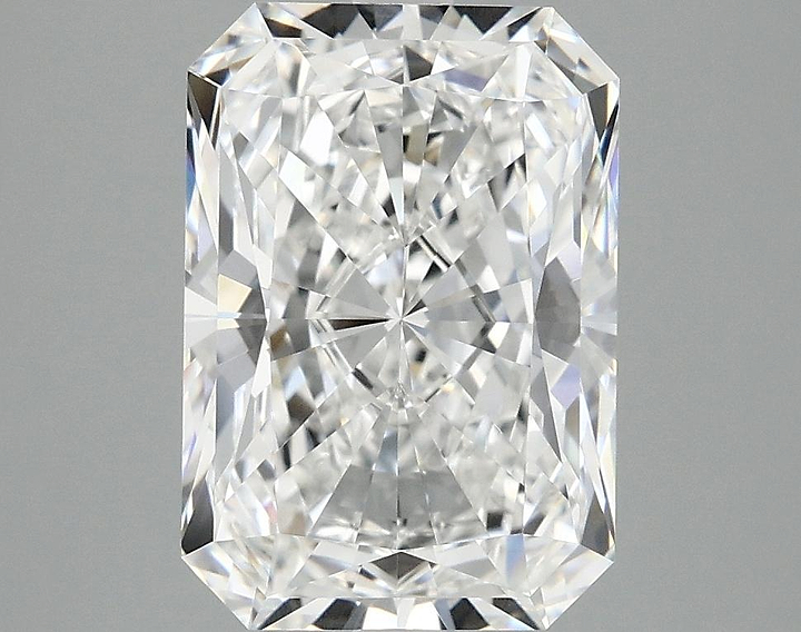 3.97 Carat Radiant Shaped Ideal Cut VVS2 IGI Certified Lab Grown Diamond
