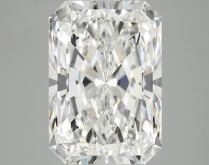 4.05 Carat Radiant Shaped Ideal Cut VVS2 IGI Certified Lab Grown Diamond