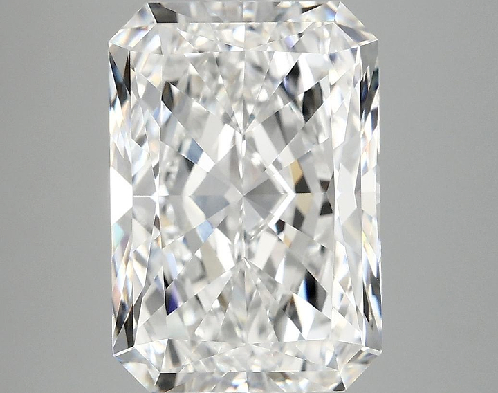 4.97 Carat Radiant Shaped Ideal Cut VS1 IGI Certified Lab Grown Diamond