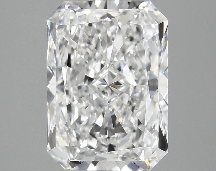 3.08 Carat Radiant Shaped Ideal Cut VVS2 IGI Certified Lab Grown Diamond