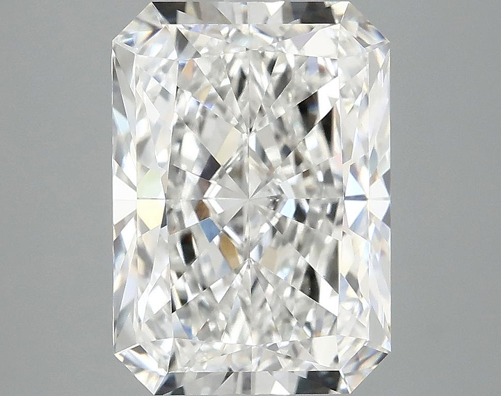 4.02 Carat Radiant Shaped Ideal Cut VVS2 IGI Certified Lab Grown Diamond