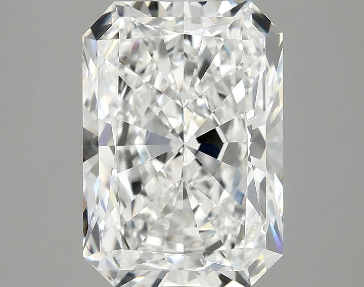 3.05 Carat Radiant Shaped Ideal Cut VS2 IGI Certified Lab Grown Diamond