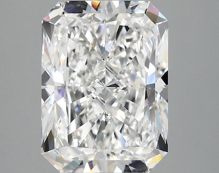 3.91 Carat Radiant Shaped Excellent Cut VVS2 IGI Certified Lab Grown Diamond