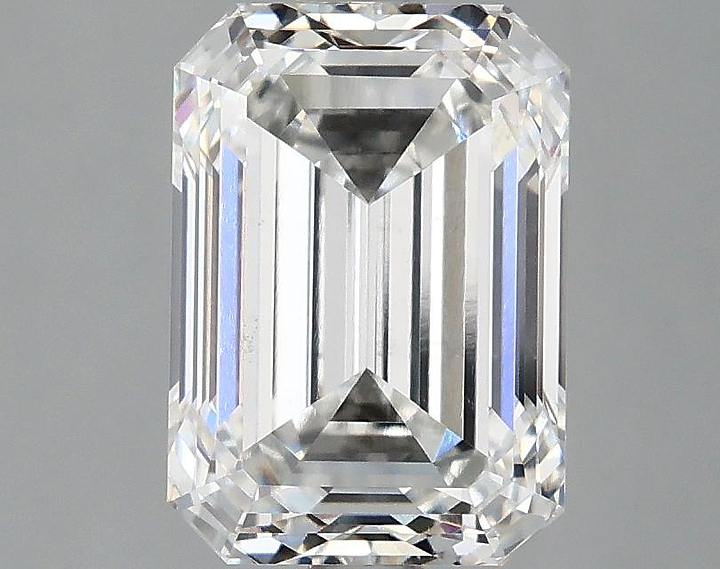 2.8 Carat Emerald Shaped Ideal Cut VS1 IGI Certified Lab Grown Diamond
