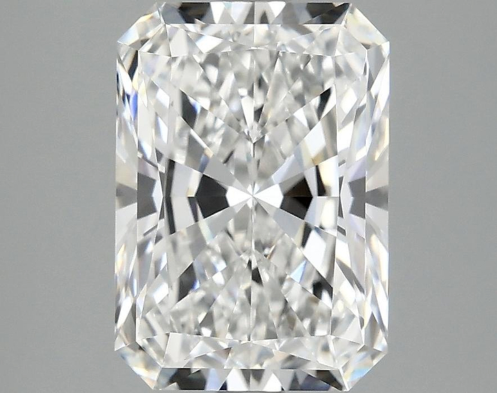 3.07 Carat Radiant Shaped Ideal Cut VVS2 IGI Certified Lab Grown Diamond