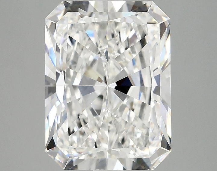 3.76 Carat Radiant Shaped Excellent Cut VVS2 IGI Certified Lab Grown Diamond