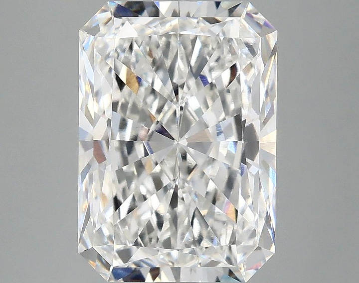 4.06 Carat Radiant Shaped Ideal Cut VVS2 IGI Certified Lab Grown Diamond