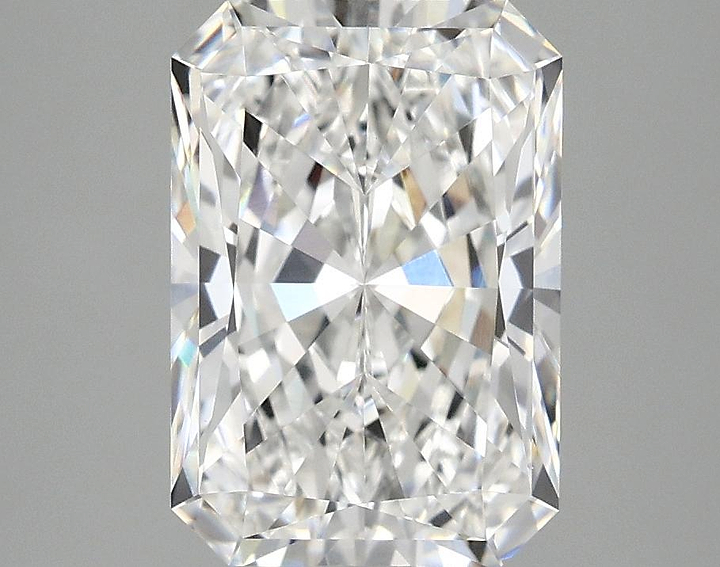 3.09 Carat Radiant Shaped Ideal Cut VVS2 IGI Certified Lab Grown Diamond