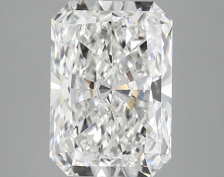 3.1 Carat Radiant Shaped Ideal Cut VS2 IGI Certified Lab Grown Diamond
