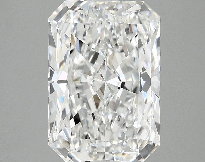 2.99 Carat Radiant Shaped Ideal Cut VVS2 IGI Certified Lab Grown Diamond