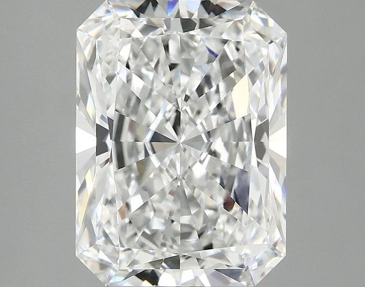3.03 Carat Radiant Shaped Excellent Cut VS1 IGI Certified Lab Grown Diamond