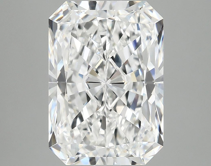 4.05 Carat Radiant Shaped Ideal Cut VVS2 IGI Certified Lab Grown Diamond