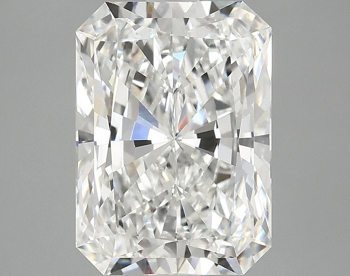 3.09 Carat Radiant Shaped Ideal Cut VVS2 IGI Certified Lab Grown Diamond