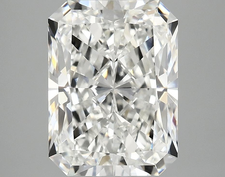 3.98 Carat Radiant Shaped Excellent Cut VVS2 IGI Certified Lab Grown Diamond