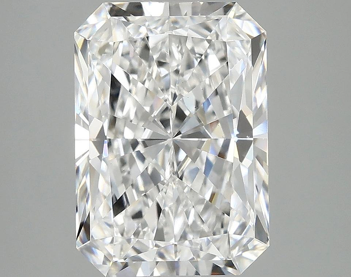 4.04 Carat Radiant Shaped Ideal Cut VS1 IGI Certified Lab Grown Diamond