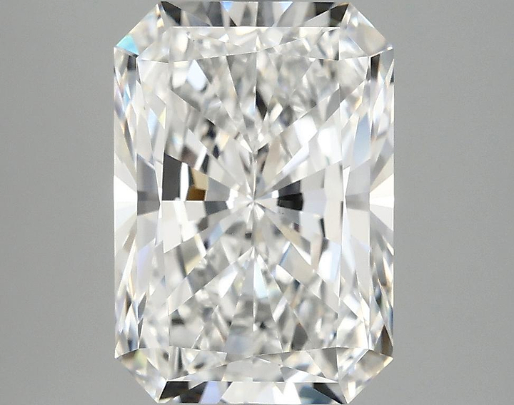 4.13 Carat Radiant Shaped Ideal Cut VVS2 IGI Certified Lab Grown Diamond