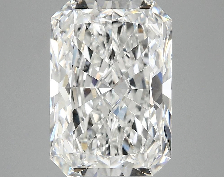 3.89 Carat Radiant Shaped Ideal Cut VS1 IGI Certified Lab Grown Diamond