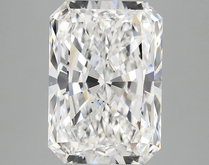 4.07 Carat Radiant Shaped Ideal Cut VS2 IGI Certified Lab Grown Diamond