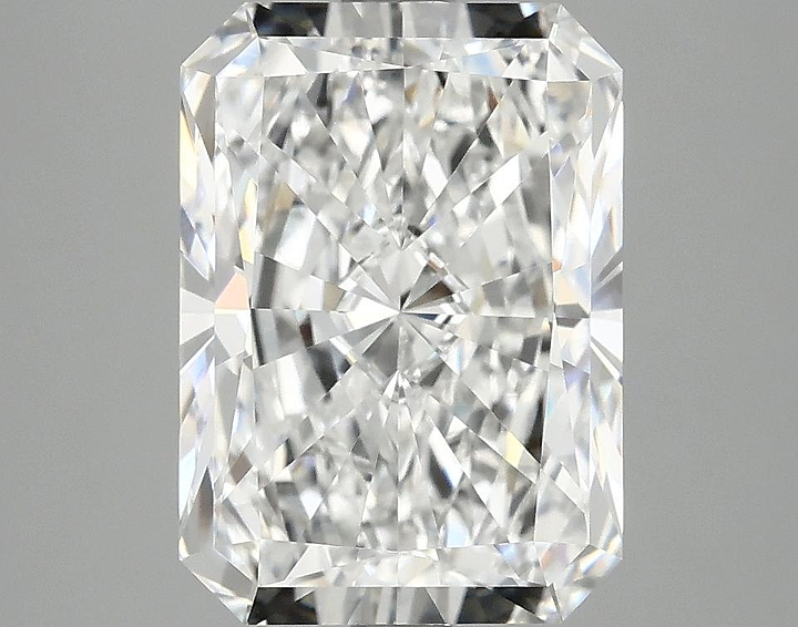 4.07 Carat Radiant Shaped Ideal Cut VVS2 IGI Certified Lab Grown Diamond