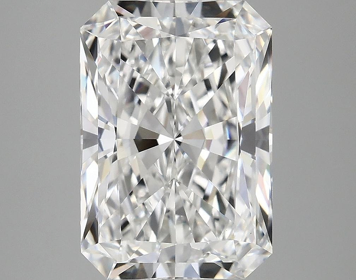 4.06 Carat Radiant Shaped Ideal Cut VVS2 IGI Certified Lab Grown Diamond