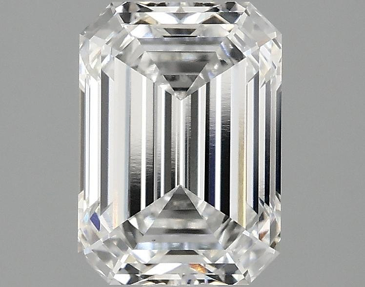 2.1 Carat Emerald Shaped Ideal Cut VS1 IGI Certified Lab Grown Diamond