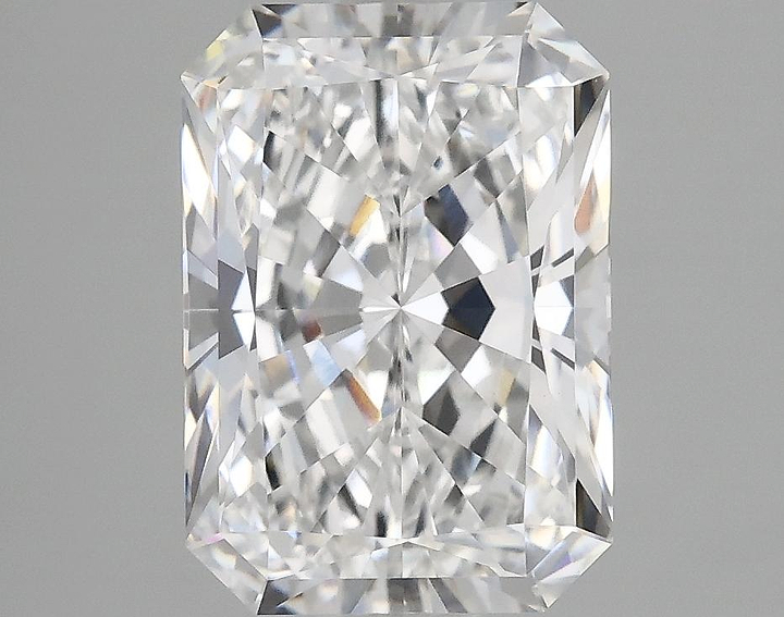 3.08 Carat Radiant Shaped Ideal Cut VVS2 IGI Certified Lab Grown Diamond