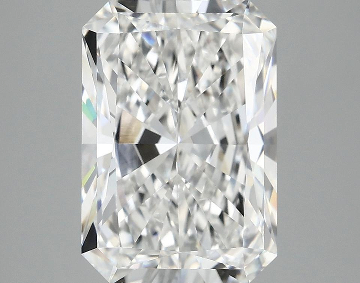 4.03 Carat Radiant Shaped Ideal Cut VVS2 IGI Certified Lab Grown Diamond