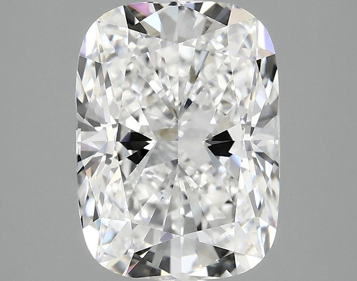 2.5 Carat Cushion Shaped Excellent Cut VVS2 IGI Certified Lab Grown Diamond
