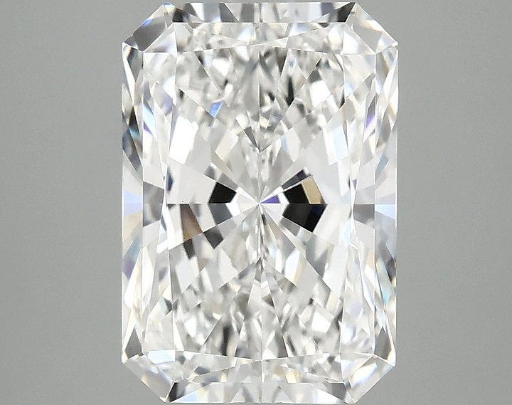 3.95 Carat Radiant Shaped Ideal Cut VVS2 IGI Certified Lab Grown Diamond