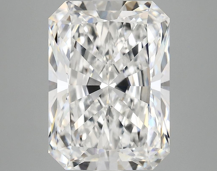 4.83 Carat Radiant Shaped Ideal Cut VVS2 IGI Certified Lab Grown Diamond