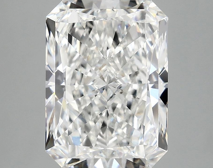 3.7 Carat Radiant Shaped Excellent Cut VVS2 IGI Certified Lab Grown Diamond