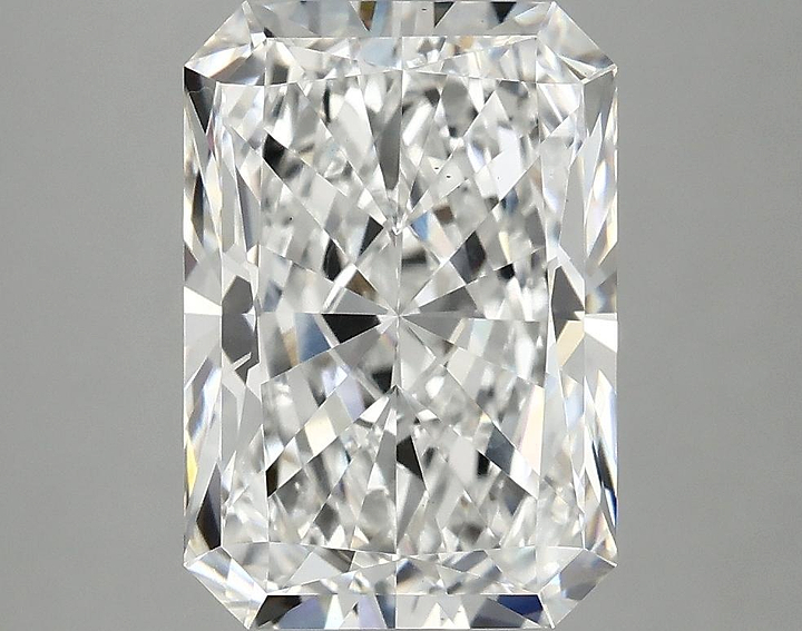 4.07 Carat Radiant Shaped Ideal Cut VS1 IGI Certified Lab Grown Diamond