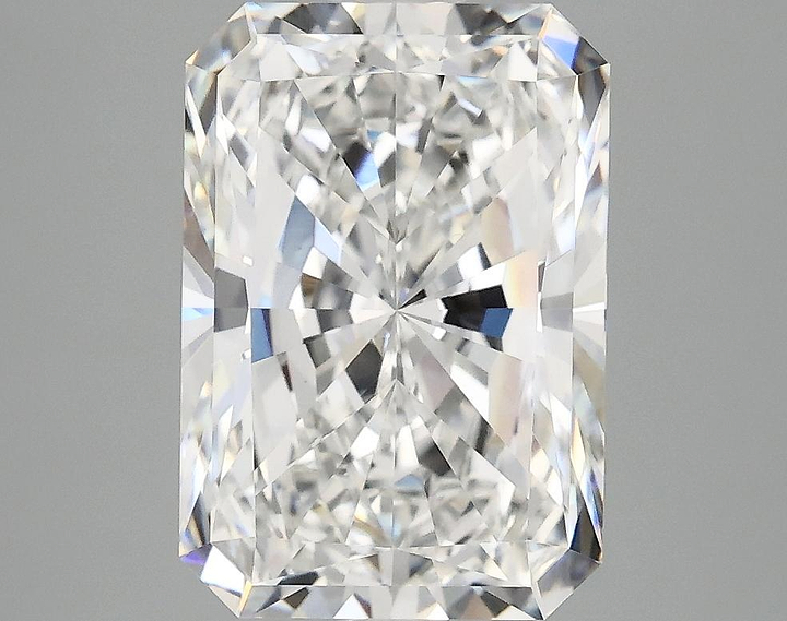 3.95 Carat Radiant Shaped Ideal Cut VVS2 IGI Certified Lab Grown Diamond
